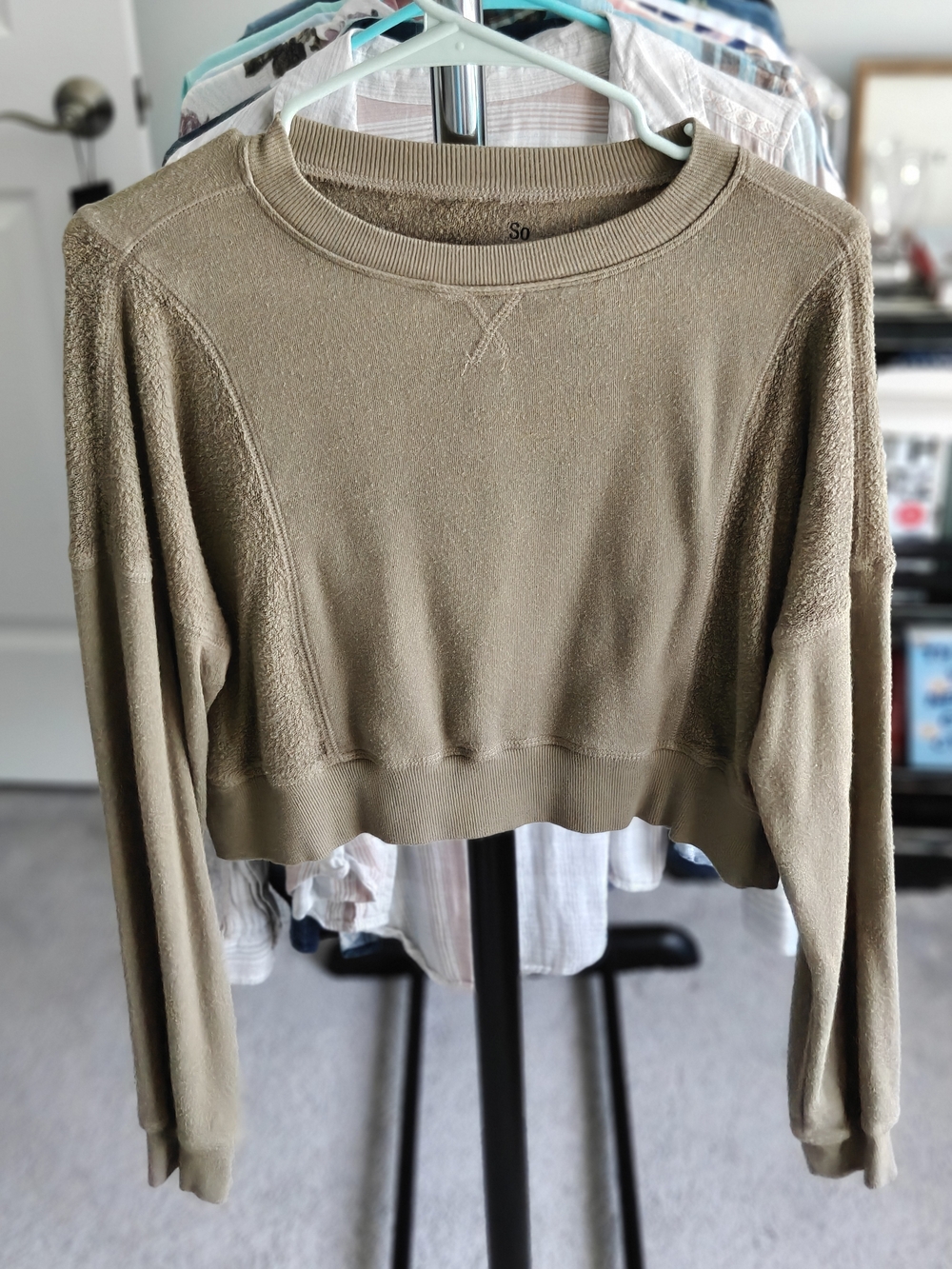 SO Cropped Olive-Tan Crewneck